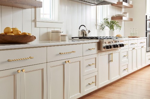 Winsome Bar Pulls and Cabinet Knob Kitchen Hardware Collection