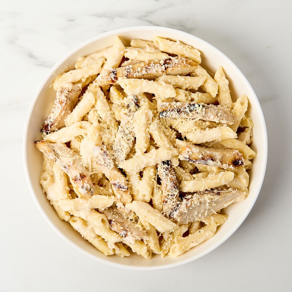 Grilled Chicken Alfredo with Penne, 2.5 lbs.