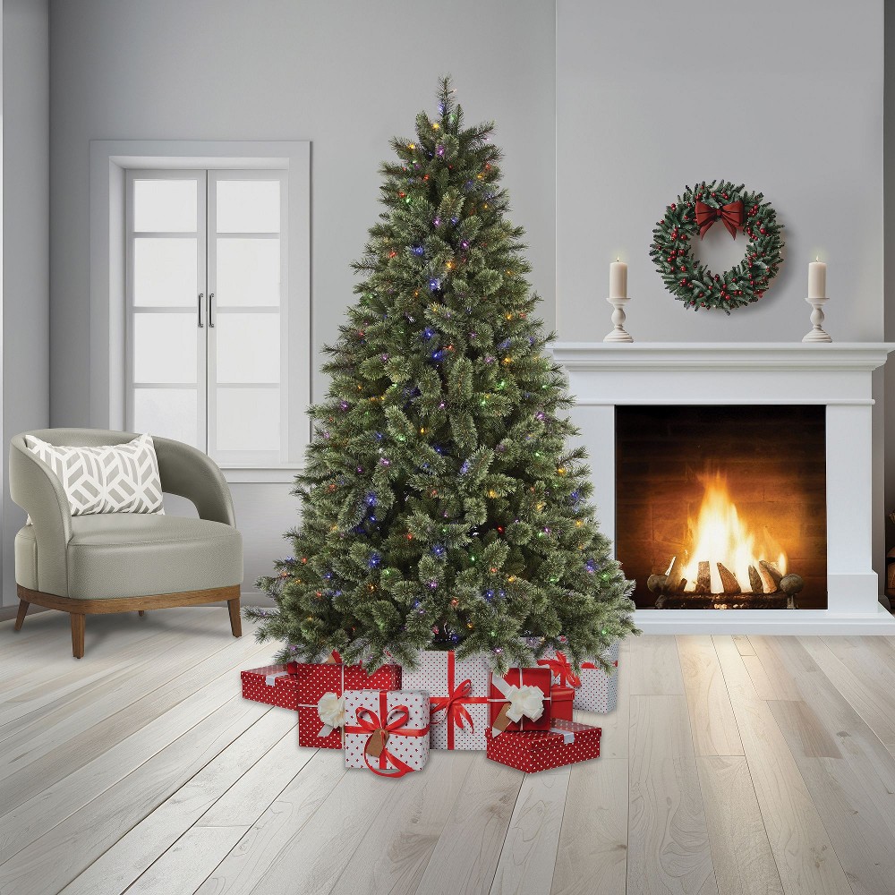 LED 7.5' Concord Cashmere One-Plug Color Changing Twinkle Christmas Tree
