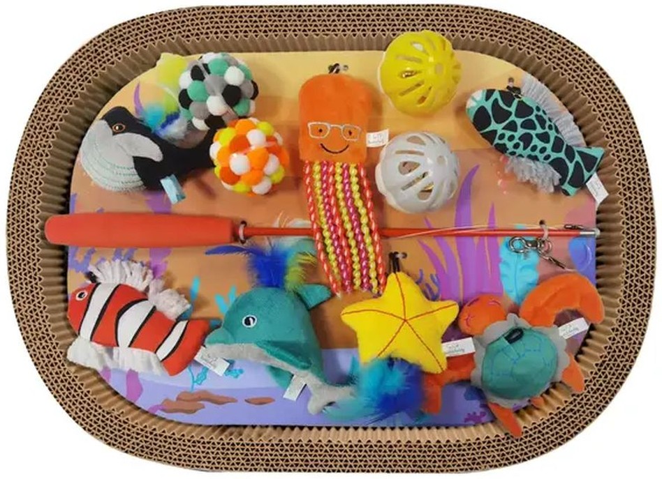 Cat Scratcher Bed, 13 Piece Set