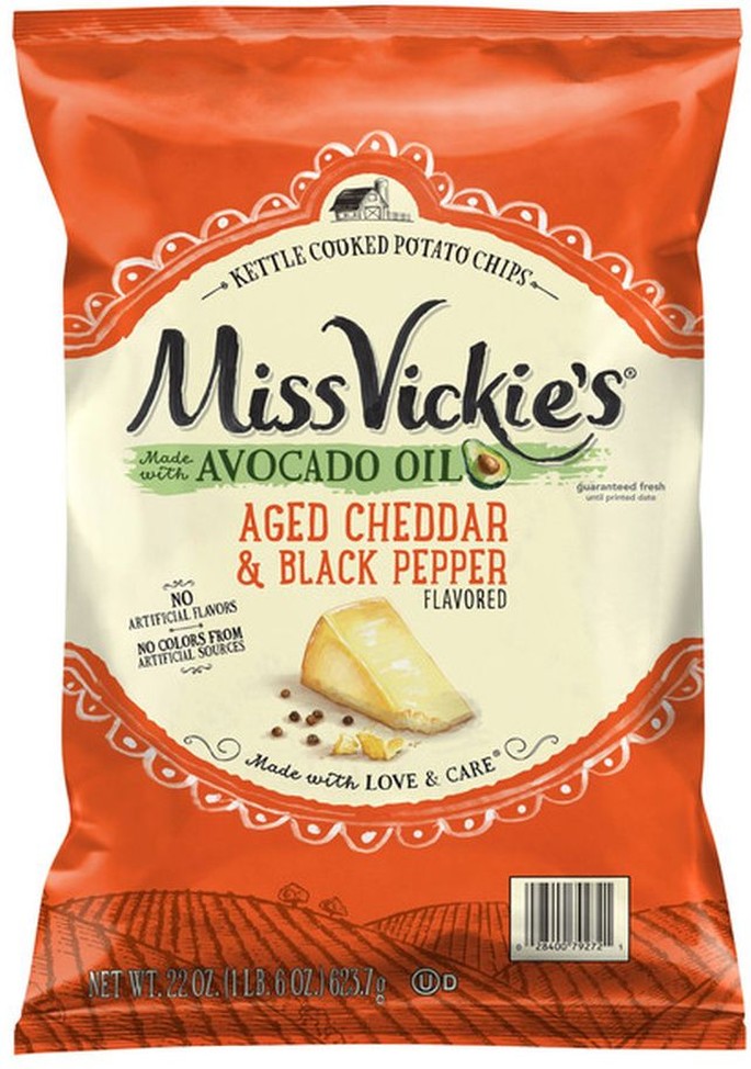 Kettle Cooked Cheddar Black Pepper Chips, 22 oz