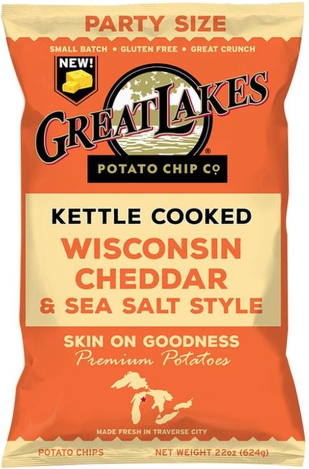 Wisconsin Cheddar Potato Chips, 22 oz