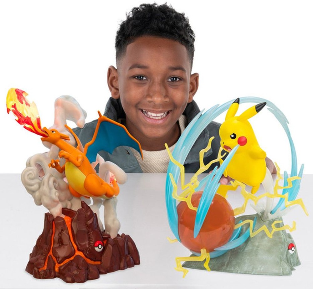 Figurine 1/10 Deluxe Collection, Pikachu Or Charizard