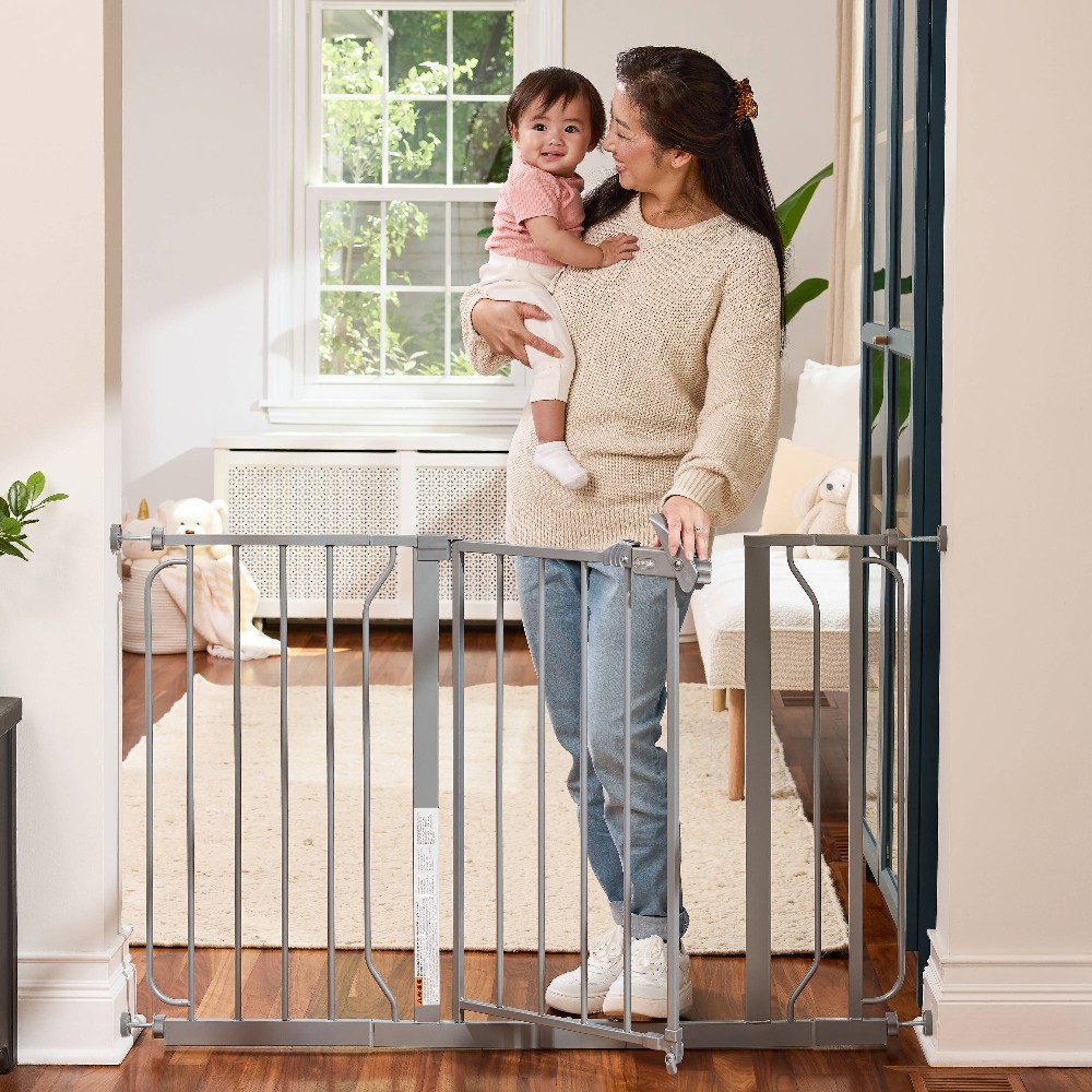 Easy Step Extra Wide 49-in x 30-in Pressure/Hardware Mounted Platinum Metal Safety Gate