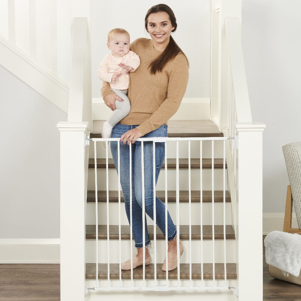 Top Of Stairs 40.5-in x 36-in Hardware Mounted White Metal Safety Gate