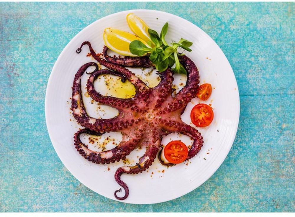 Frozen Whole Spanish Octopus/Pulpo - 6-8lbs per tray