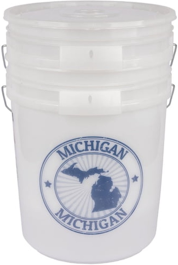 Michigan 5 Gallon Bucket with Lid, 2 Pack